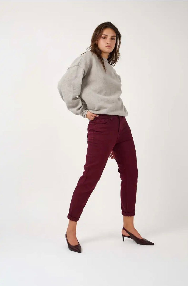 Ana & Lucy Wine Mom Style Denim Jeans