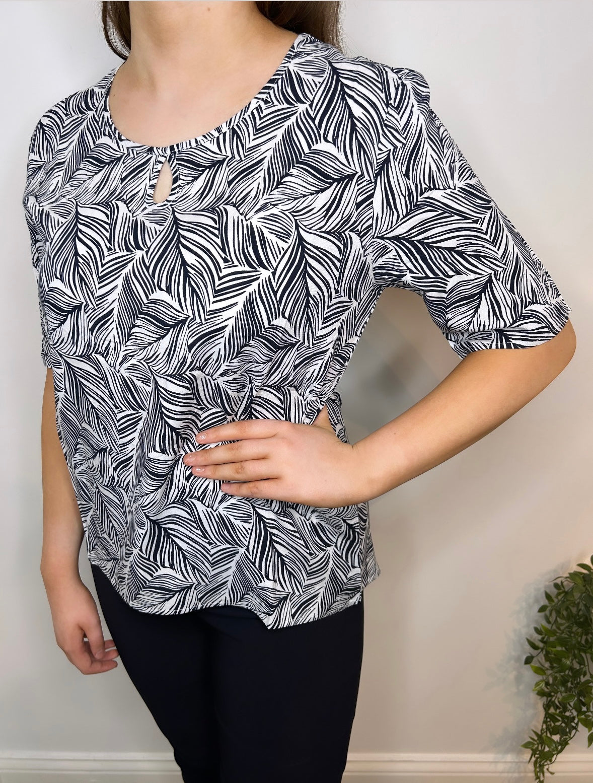 Orlagh Navy Leaf Print Keyhole Blouse