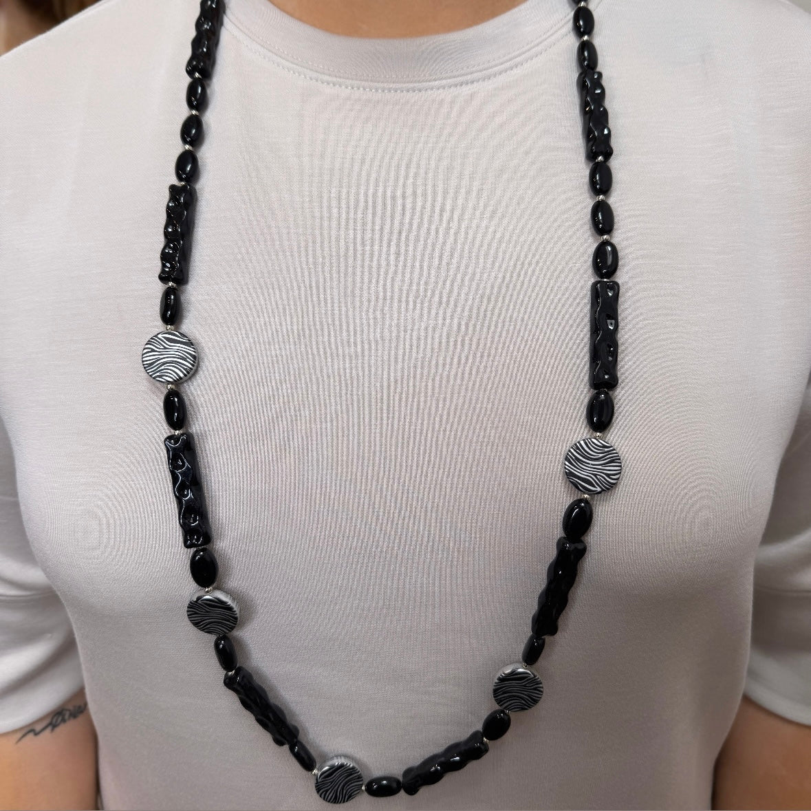 Poppy Black Jewel Necklace
