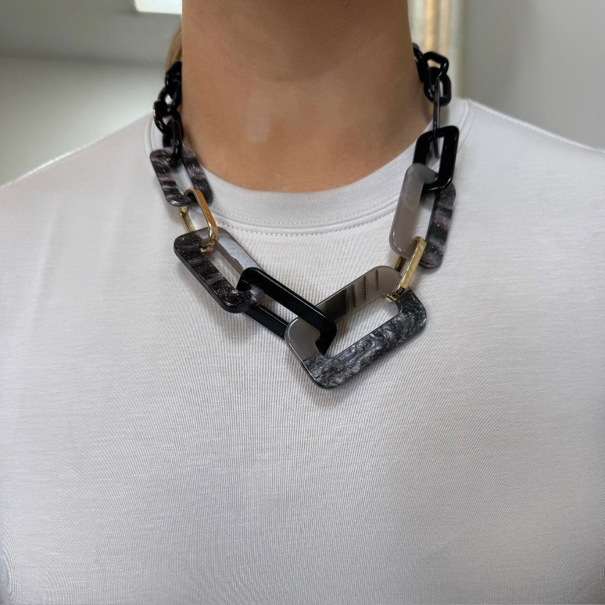 Cerese Black Enlarged Chain Necklace
