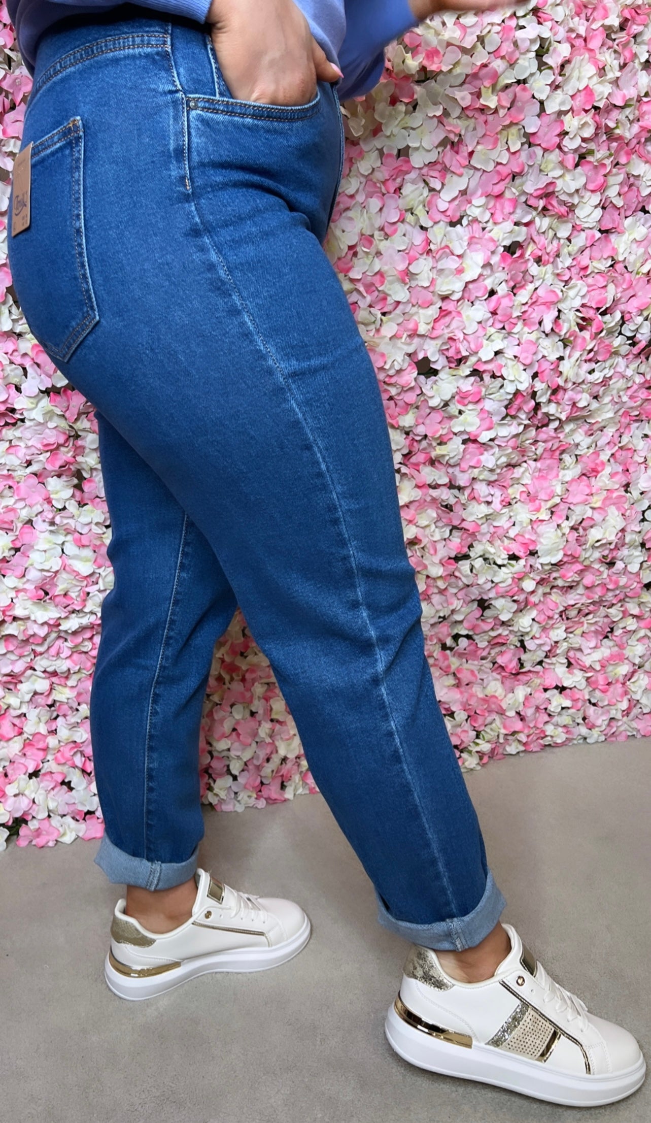 Quinn Mom Style Straight Denim Jeans
